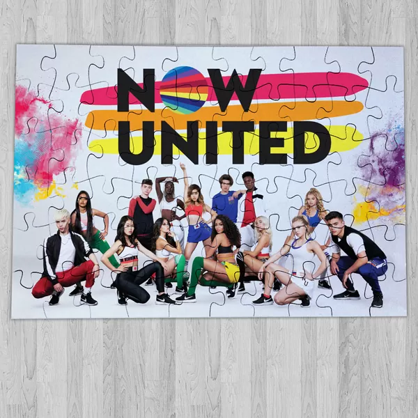 Puzzle Now United de madeira ou cartão